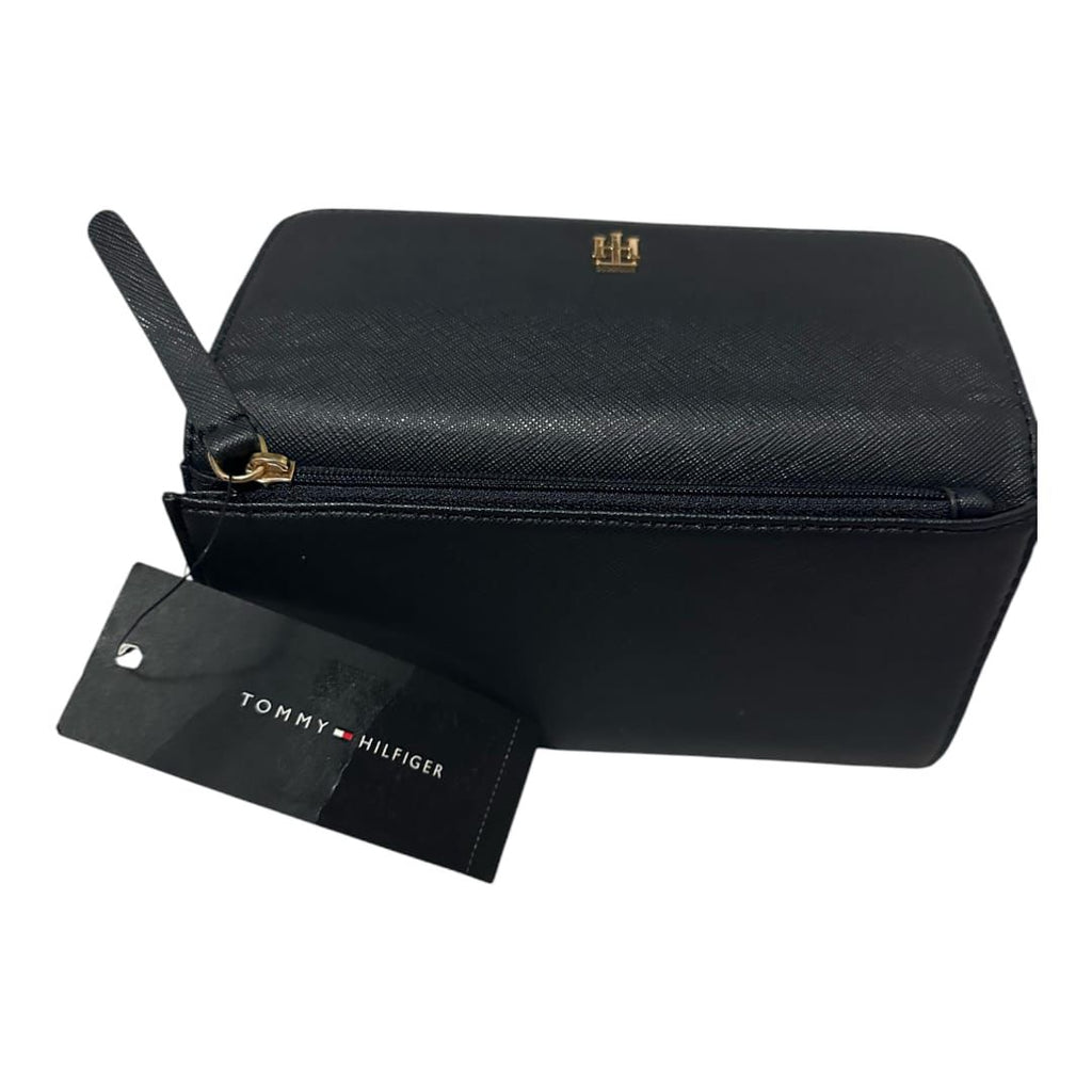 Cartera Tommy Hilfiger Negra – Billetera de Lujo con Cierre y Detalle Dorado