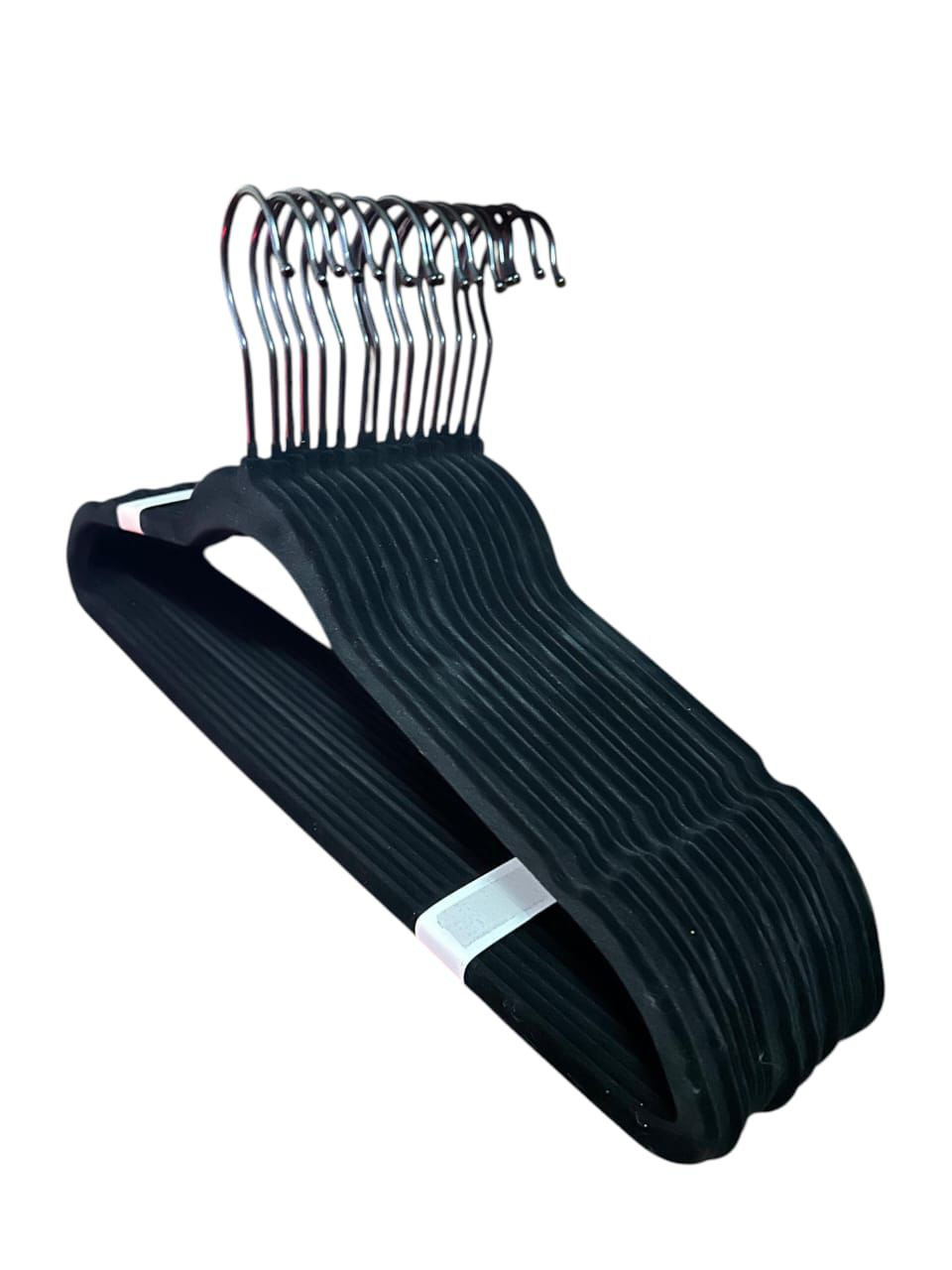 Set de 10 Ganchos de Ropa Aterciopelados – Antideslizantes y Ultrafinos